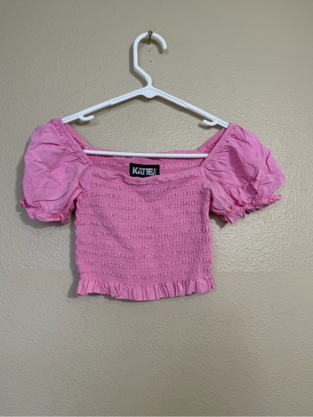 Katie J NYC Girls Pink Smocked Puff Sleeve Crop Top L